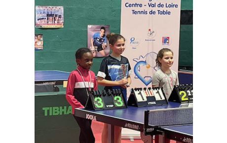 Première compétition, premières médailles.